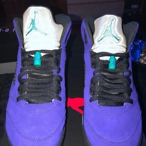 jordan retro 5’s